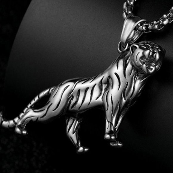 Silver Roaring Tiger Pendant with Chain - Picture 4 of 5